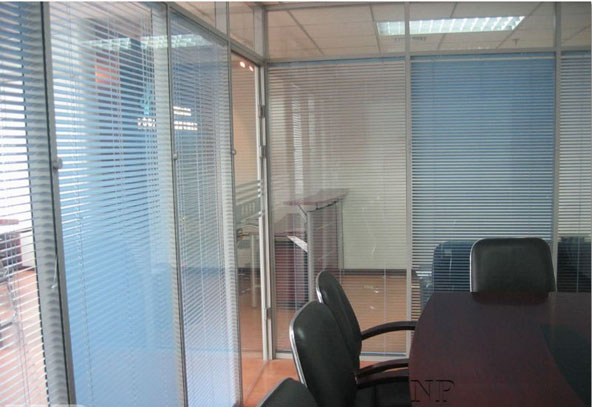 武漢百葉隔斷之雙層玻璃夾百葉系列